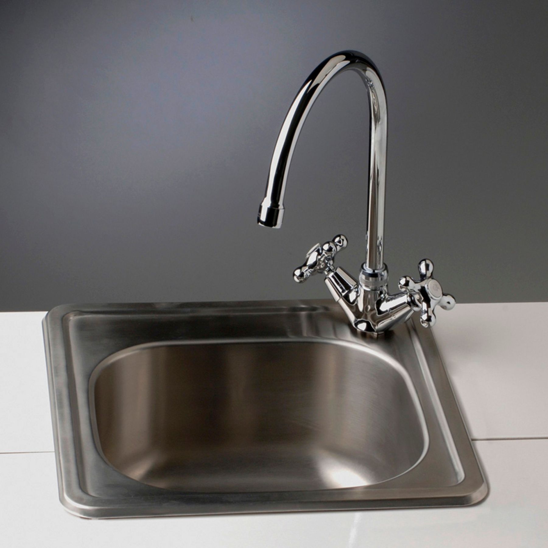 Bacha Michels de Embutir Inoxidable 45x39x18cm Sicilia Silver Cuadrada